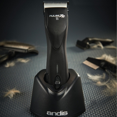 "Andis Pulse ZR II Vet" - профессиональная машинка для стрижки, 5 скоростей, с двумя аккумуляторами и головкой CeramicEdge №40 (0,25 мм)