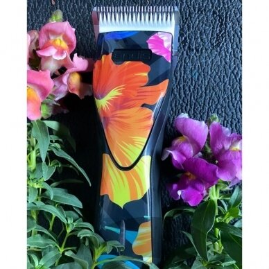 Andis Pulse ZR II Floral - аккумуляторная 5-скоростная машинка с двумя аккумуляторами и лезвием CeramicEdge №10 (1,5 мм) 2 Andis Pulse ZR II Floral - аккумуляторная 5-скоростная машинка с двумя аккумуляторами и лезвием CeramicEdge №10 (1,5 мм) 2