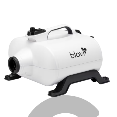 „Blovi Arctic Pet Blaster“ 3000 W – džiovintuvas su sieniniu laikikliu, sklandžiu oro srauto reguliavimu ir dviejų pakopų temperatūros valdymu.