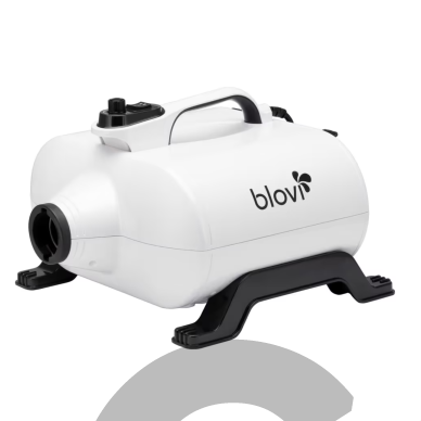„Blovi Arctic Pet Blaster“ 3000 W – džiovintuvas su sieniniu laikikliu, sklandžiu oro srauto reguliavimu ir dviejų pakopų temperatūros valdymu. 1
