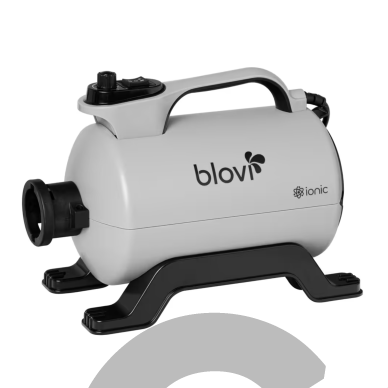 „Blovi Vulcano Grey Dryer“ 2600 W – džiovintuvas su sieniniu laikikliu, sklandžiu oro srauto reguliavimu, dviejų pakopų temperatūros valdymu ir jonizacija. 2 „Blovi Vulcano Grey Dryer“ 2600 W – džiovintuvas su sieniniu laikikliu, sklandžiu oro srauto reguliavimu, dviejų pakopų temperatūros valdymu ir jonizacija. 2