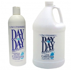 Chris Christensen Day to Day Moisturizing Conditioner - švelnus kasdieninis kondicionierius drėkina ir apsaugo plaukų spalvą