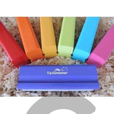 "EquiGroomer" 8 colių (20,3 cm) - didelės šukos / trimeris apatiniam kailiui šalinti - Spalva: rožinė "EquiGroomer" 8 colių (20,3 cm) - didelės šukos / trimeris apatiniam kailiui šalinti - Spalva: rožinė