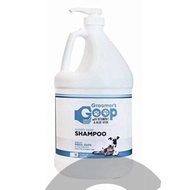 Groomer`s Goop Glossy Coat Pet Shampoo - šampūnas visų tipų kailiui su alaviju ir vitaminu E