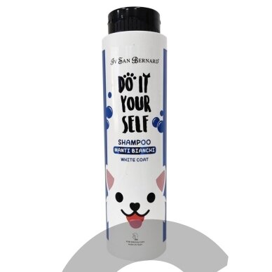 Iv San Bernard Do It Yourself White Coat Shampoo, 300 ml - šampūnas baltam kailiui, šalinantis gelsvas dėmes Iv San Bernard Do It Yourself White Coat Shampoo, 300 ml - šampūnas baltam kailiui, šalinantis gelsvas dėmes