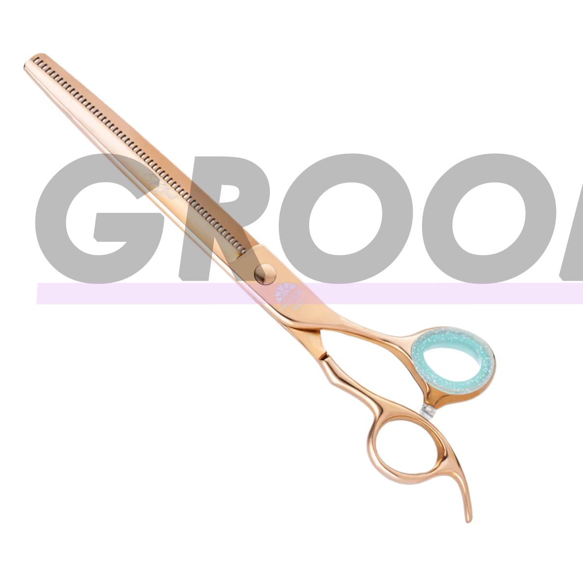 „Kenchii Rose Thinner 7,5"“ – profesionalios filiravimo žirklės gyvūnų kailio priežiūrai, „rose gold“ spalvos, su 54 dantukais ir mikrošlifavimu. 2