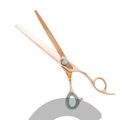 „Kenchii Rose Thinner 7,5"“ – profesionalios filiravimo žirklės gyvūnų kailio priežiūrai, „rose gold“ spalvos, su 54 dantukais ir mikrošlifavimu.