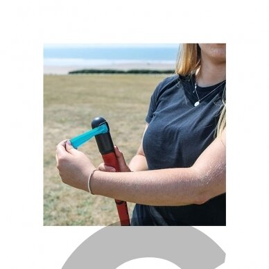 KONG HandiPOD Ball Launcher - šunų kamuoliukų paleidimo įrenginys su dėklu šunų ekskrementų maišeliams 3 KONG HandiPOD Ball Launcher - šunų kamuoliukų paleidimo įrenginys su dėklu šunų ekskrementų maišeliams 3