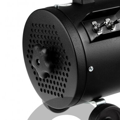 "MetroVac® Air Force Master Blaster 2280W" - galingas dviejų variklių grindinis džiovintuvas metaliniame korpuse 2 "MetroVac® Air Force Master Blaster 2280W" - galingas dviejų variklių grindinis džiovintuvas metaliniame korpuse 2