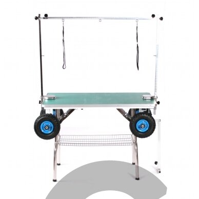 Mobilus kirpimo stalas, ant didelių pripučiamų ratų, stalviršis Violetinė 110x60cm Mobilus kirpimo stalas, ant didelių pripučiamų ratų, stalviršis Violetinė 110x60cm